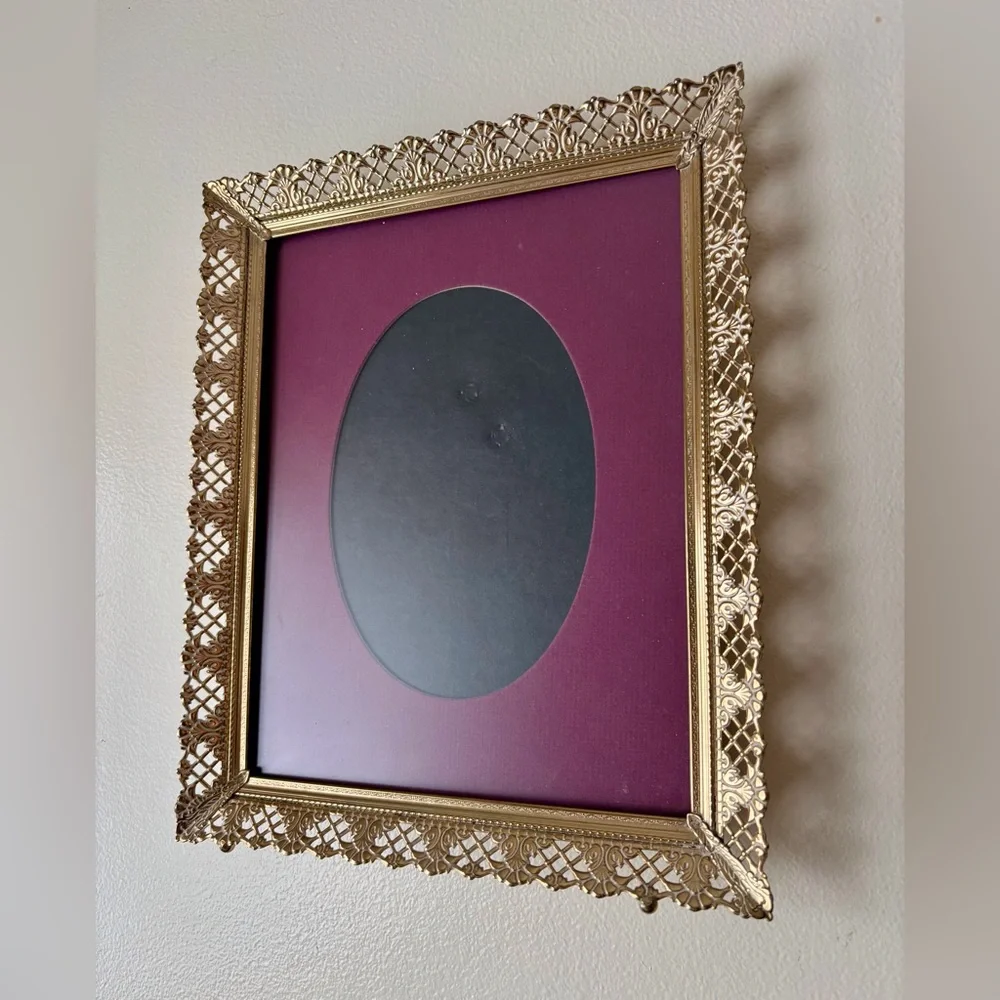 Vintage Gold Rimmed Photo Frame - Picture 3 of 6